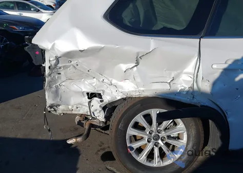 2024 Toyota Grand Highlander Xle from USA, damaged, VIN 5TDAAAA5XRS009624